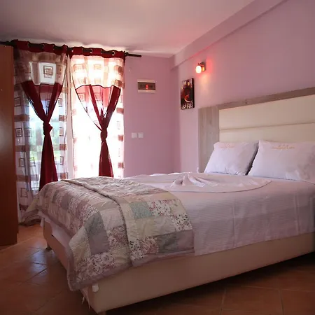 Bed and Breakfast Christophers 3*